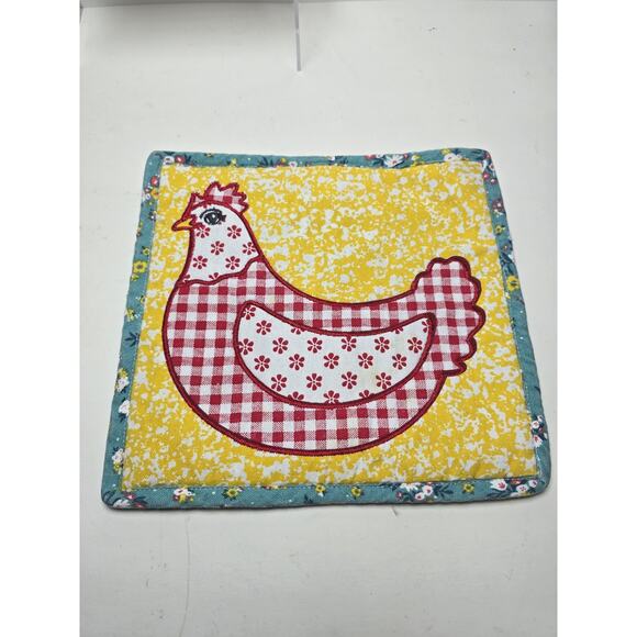 The Pioneer Woman Rooster Quilted Round Embroidered Applique Animal Trivet - Picture 1 of 5